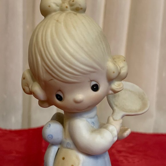 Precious Moments - Eggs Over Easy - Girl w/Fry Pan - Picture 4 of 9